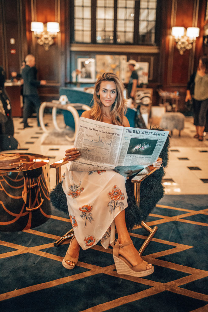 chicago hotel lobby | The Ultimate Weekend in Chicago featured by popular Indianapolis travel blogger, Karina Style Diaries