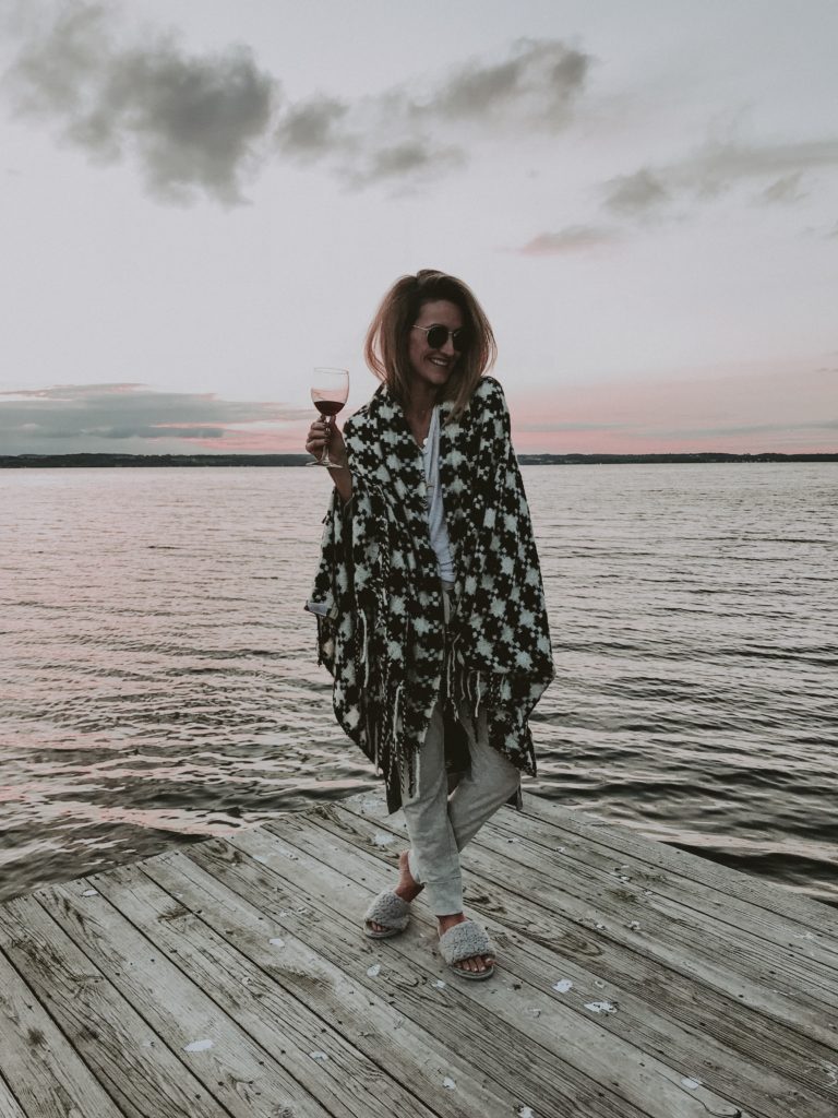 MaCkenzie-Childs check blanket, joggers, casual wear | The Ultimate Short Trip Packing List featured by top Indianapolis travel blogger, Karina Style Diaries