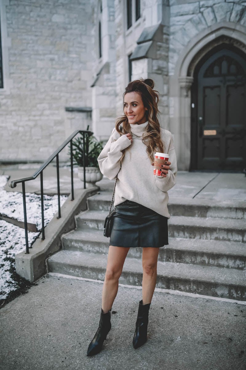 Holiday your way, casual winter look| Casual Winter Looks featured by top Indianapolis fashion blogger, Karina Style Diaries