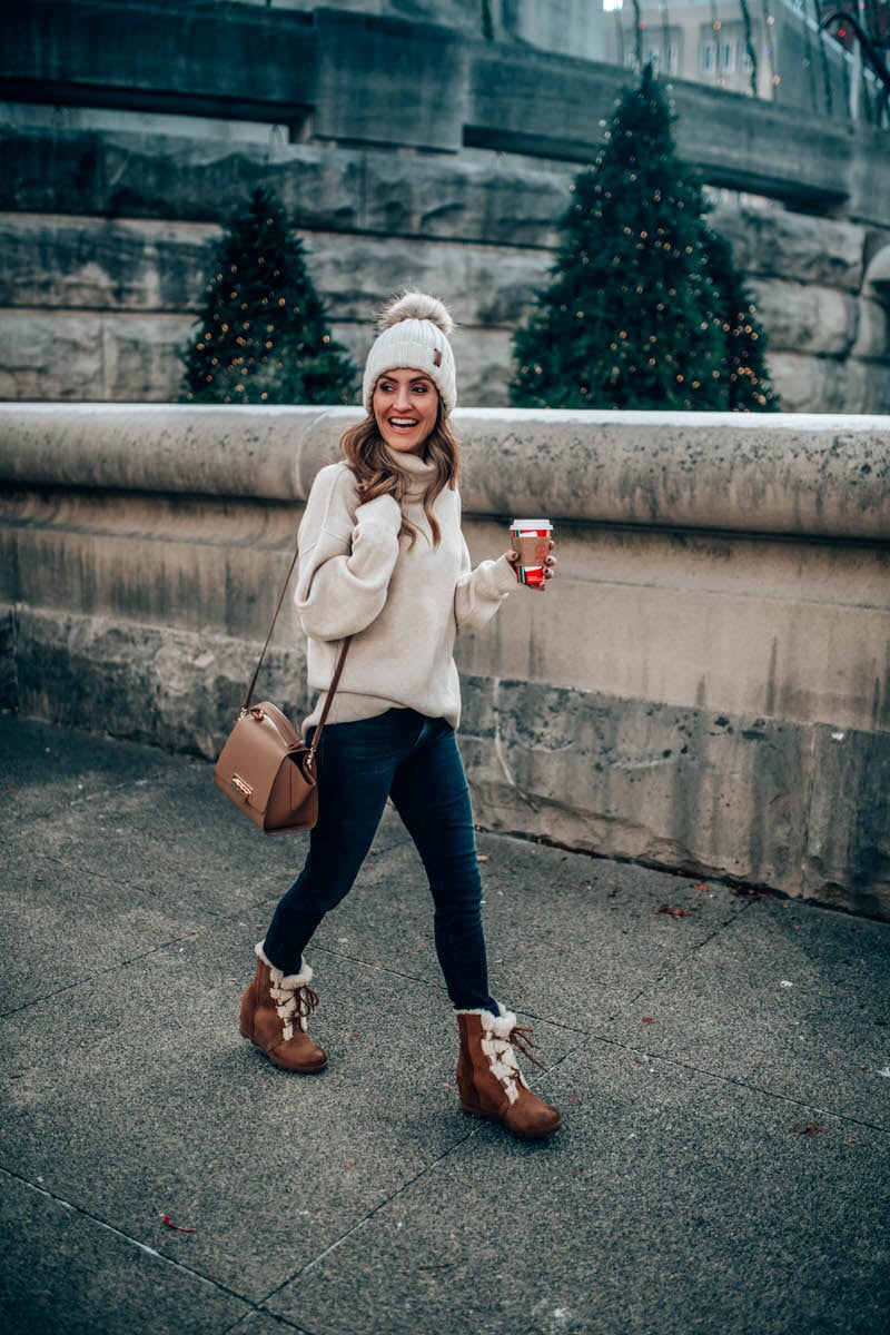 Evereve - Free People Tunic in Taupe, Sorel sherpa boots and Hudson high waist jeans| Casual Winter Looks featured by top Indianapolis fashion blogger, Karina Style Diaries