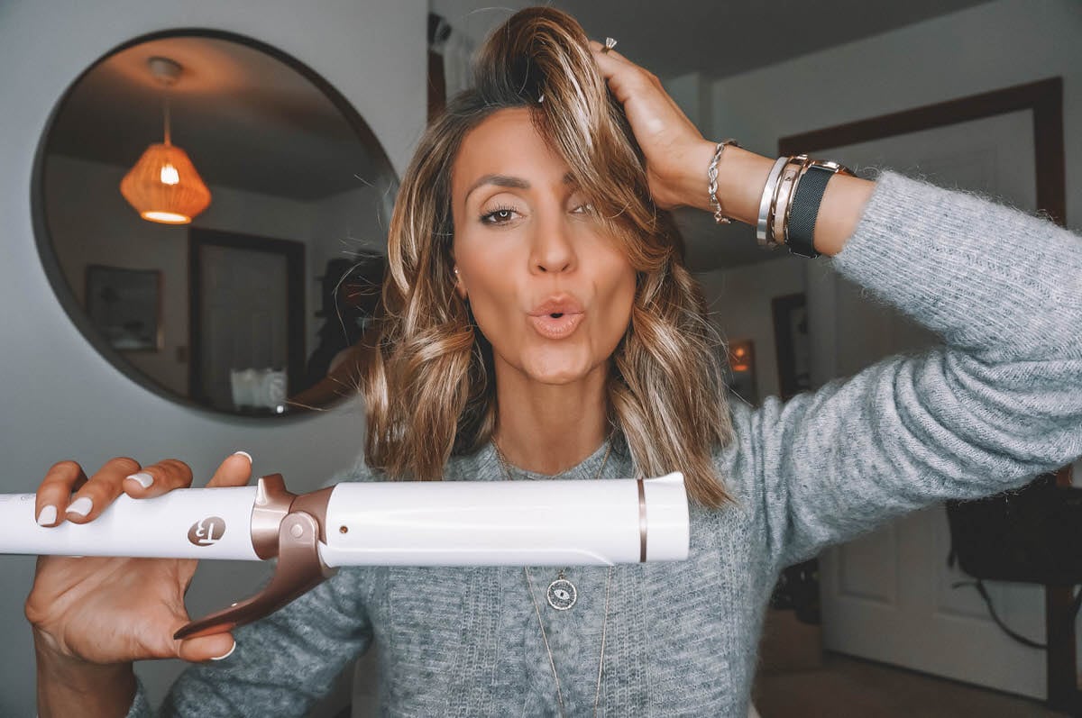Top US beauty blogger Karina Style Diaries features How to Style Short Hair using the T3 curling wand iron