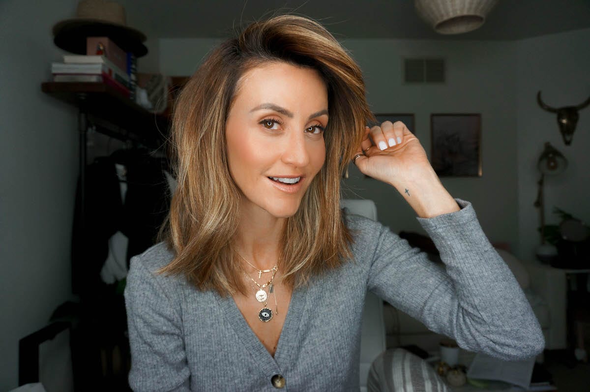 Top US Beauty Blogger, Karina Style Diaries, features ways to fix sweaty, gym hair in 5 minutes