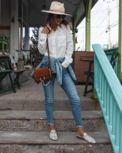 Fashion Blogger Karina Reske | white button up look | skinny raw hem jeans | spring transition outfit | Gucci princetown cream embroidered loafers | Lack of Colors Rancher cream hat