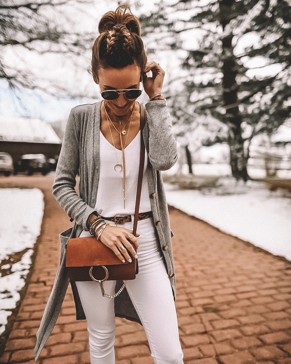 Fashion Blogger Karina Style Diaries | white outfit | chloe faye cognac | necklace layering | fashion accesories | Bracelet stack 