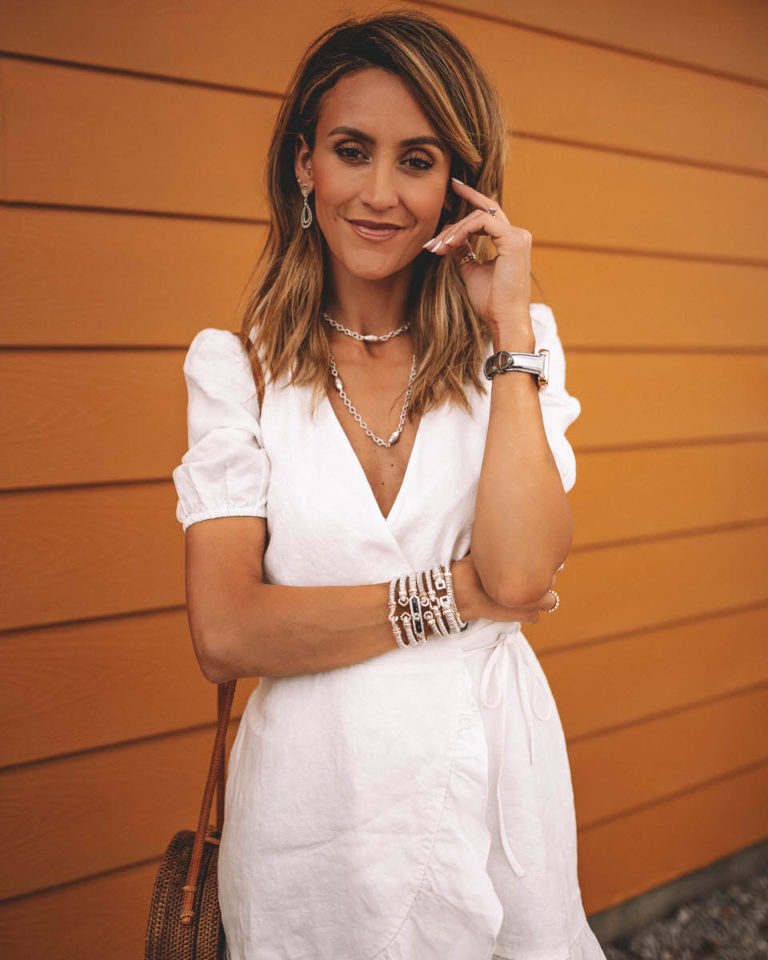 How to Style Bold Statement Jewelry in a Simple Summer look - Karina ...