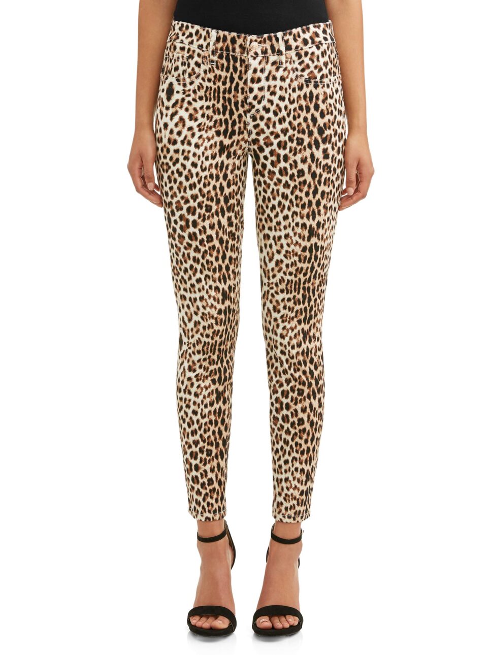 Sofia Vergara leo print jeans - Karina Style Diaries