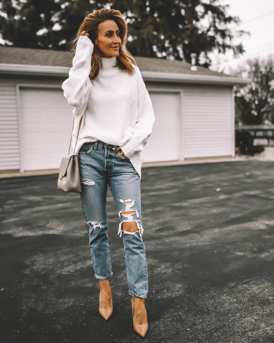 levis white pumps