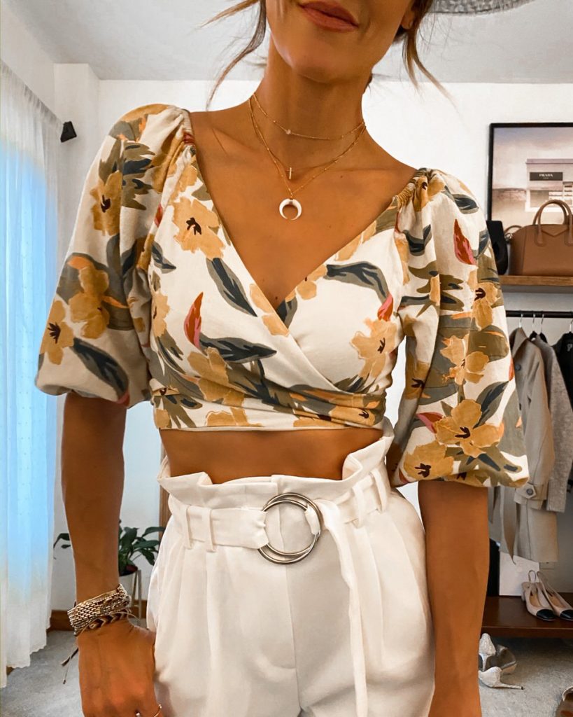 Karina Style Diaries wearing high waist trousers floral cropped puff sleeve top stpring style