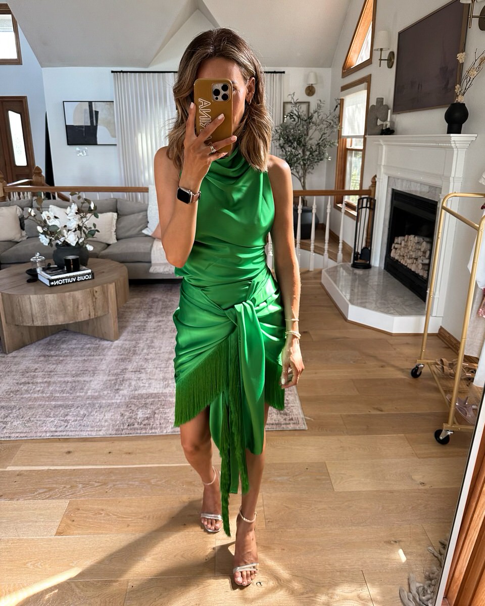 Karina Style Diaries styles satin green set