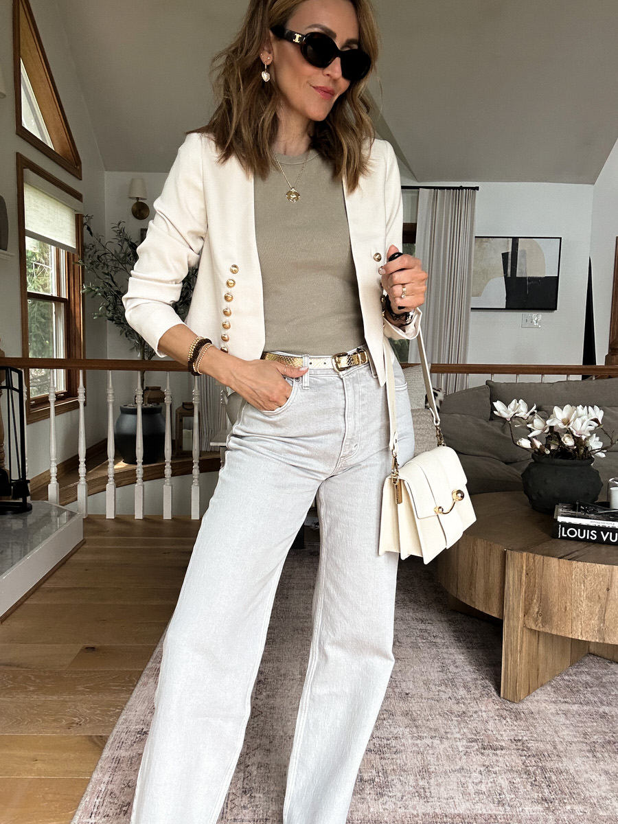 Grey 90s relaxed jeans cropped blazer outfit 