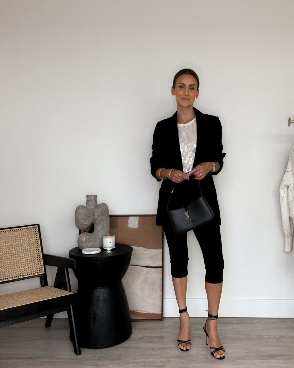 capri pant outfit with a black blazer and heels