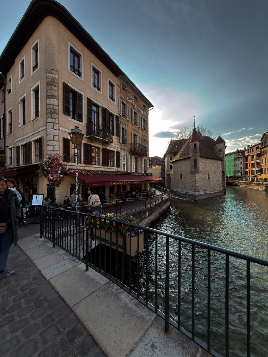 canal view of old town annecy